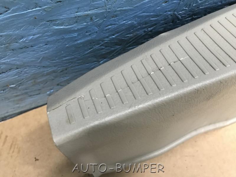 Toyota Isis Накладка двери багажника  67935-44040, 6793544040