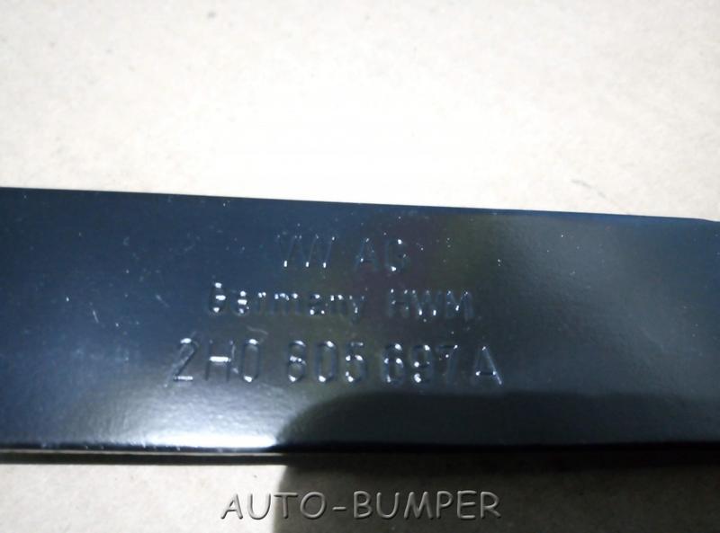 VW Amarok 2013- Опора переднего бампера 2H0805697A