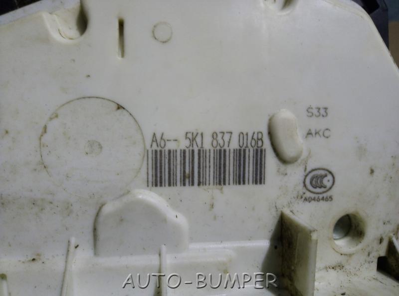 VW Polo 2010- Замок двери передней правой 5K1837016B
