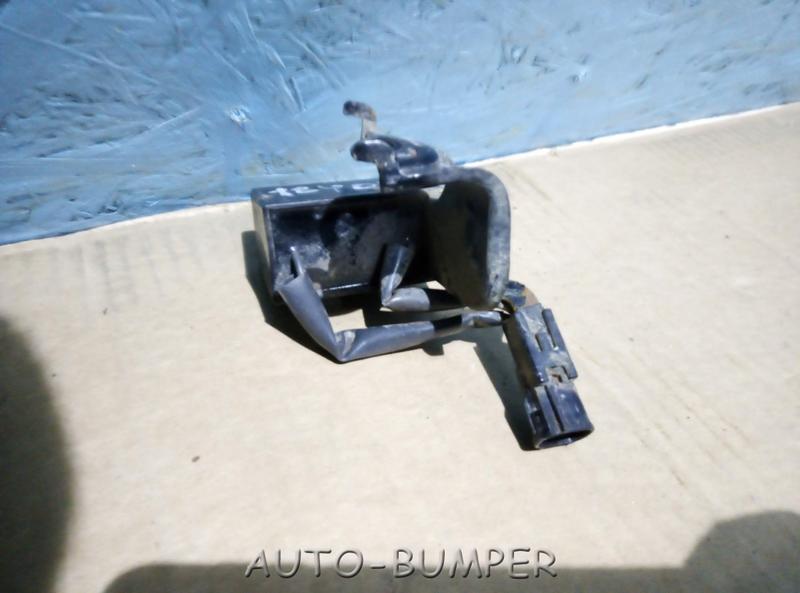 Toyota Land Cruiser (200) 2007- Конденсатор 8293060010, 82930-60010