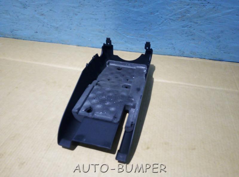 VW Passat B6 / B7 2005- Кожух рулевой колонки нижний  3C0858560D,  3C0858625A