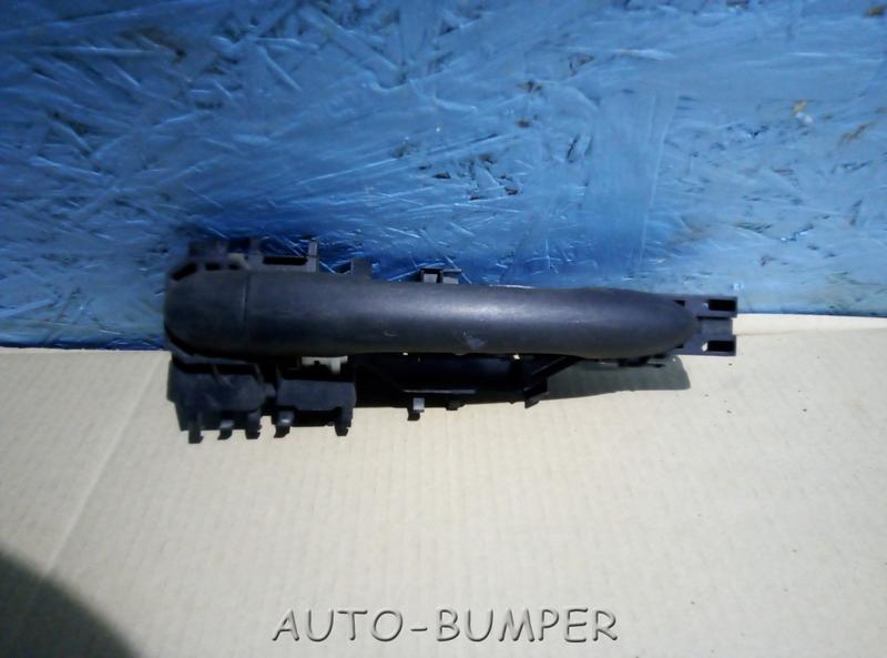 Renault Megane II 2004- Ручка правой передней двери 8200028464 / 8200028464DX