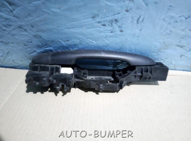 Renault Megane II 2004- Ручка правой передней двери 8200028464 / 8200028464DX