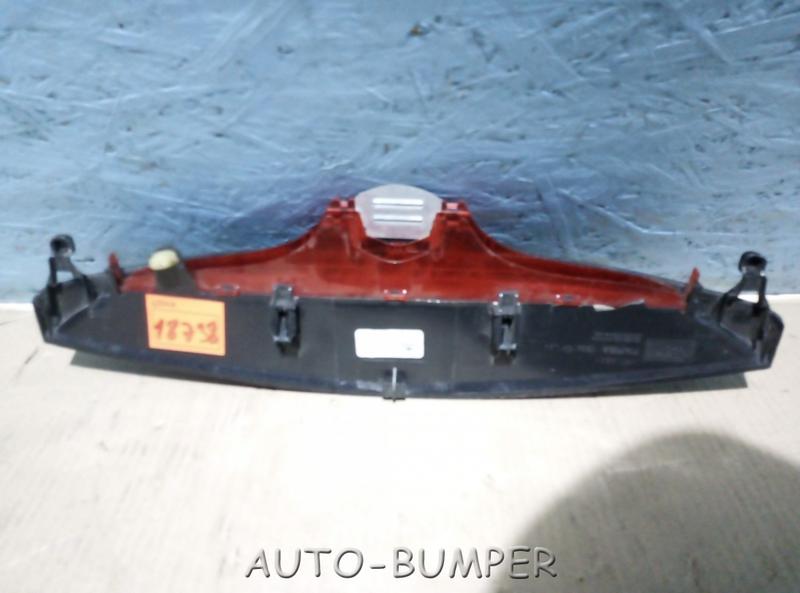Renault Megane II 2002- Фонарь задний (стоп сигнал) 8200175536
