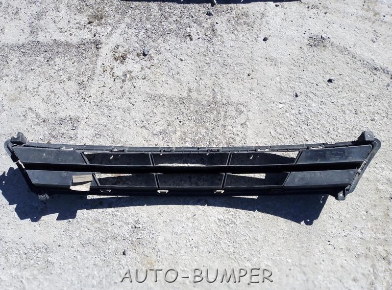 Hyundai Solaris 2014- Решётка переднего бампера 86561-4L500, 865614L500