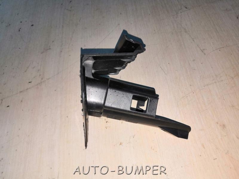 VW Tiguan 2011- Кронштейн форсунки фароомывателя правый 5N0807942C