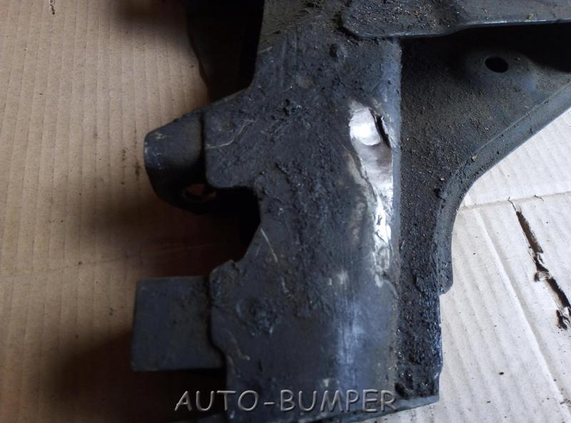  Renault Megane II 2003-2009 Балка подмоторная (Подрамник) 8200181920
