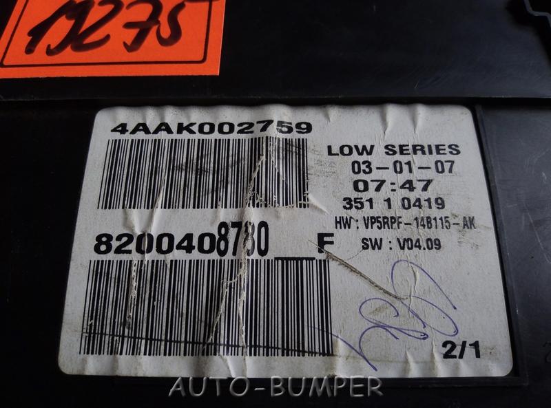 Renault Megane 2 2002- Панель приборов 8200408780