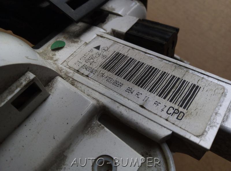 Renault Megane 2 2002- Блок управления отопителем  7701055146