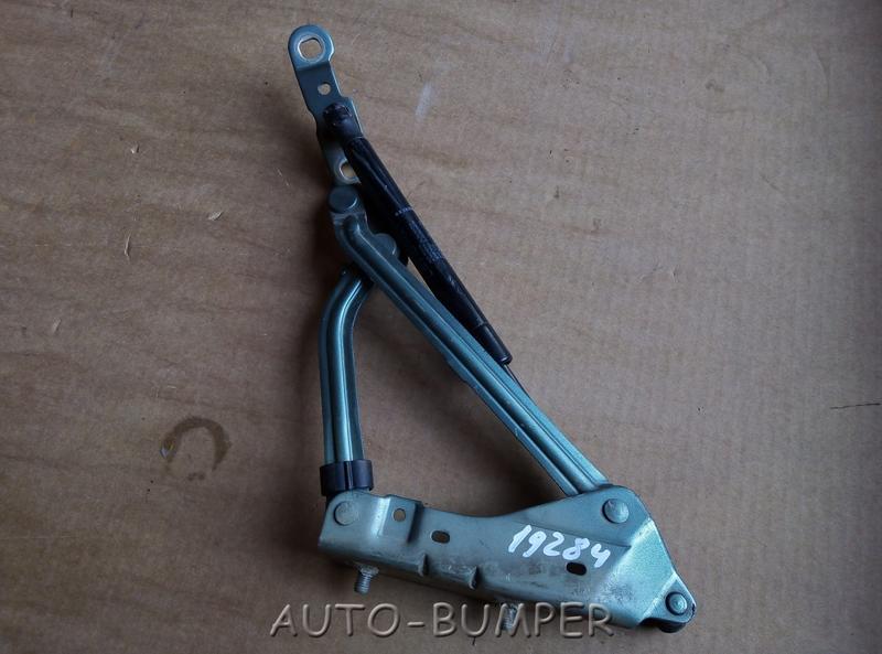 Renault Megane II 2002- Петля крышки багажника левая 8200011067