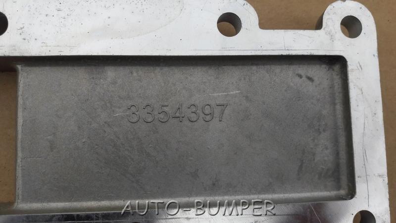 Cummins 300-20 Крышка впускного коллектора 3354397 C3354397