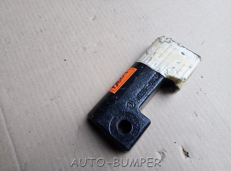 DongFeng Кронштейн стабилизатора КПП верхний 10ZB1E-01024, 10ZB1E01024