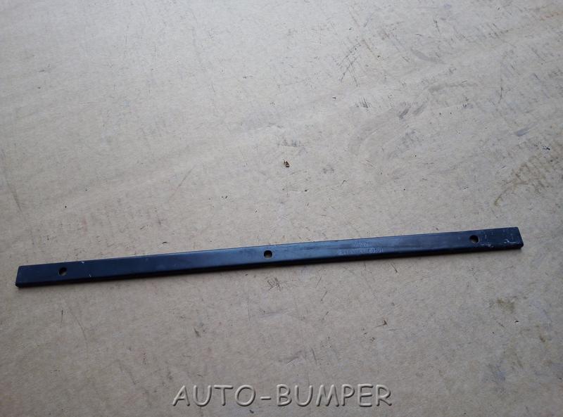 DongFeng Планка заднего брызговика  8403067-C0100