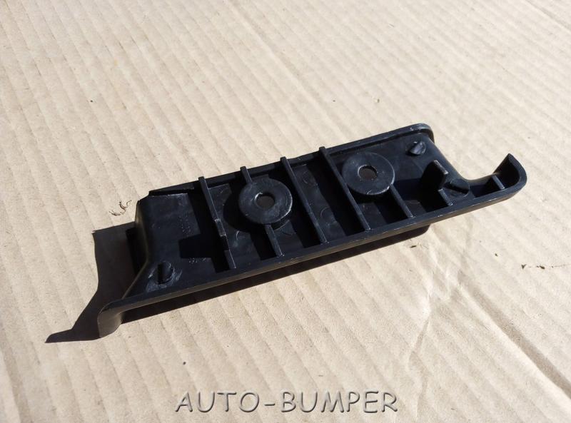 DongFeng Подножка бампера 8406045-C0100, 8406045C0100
