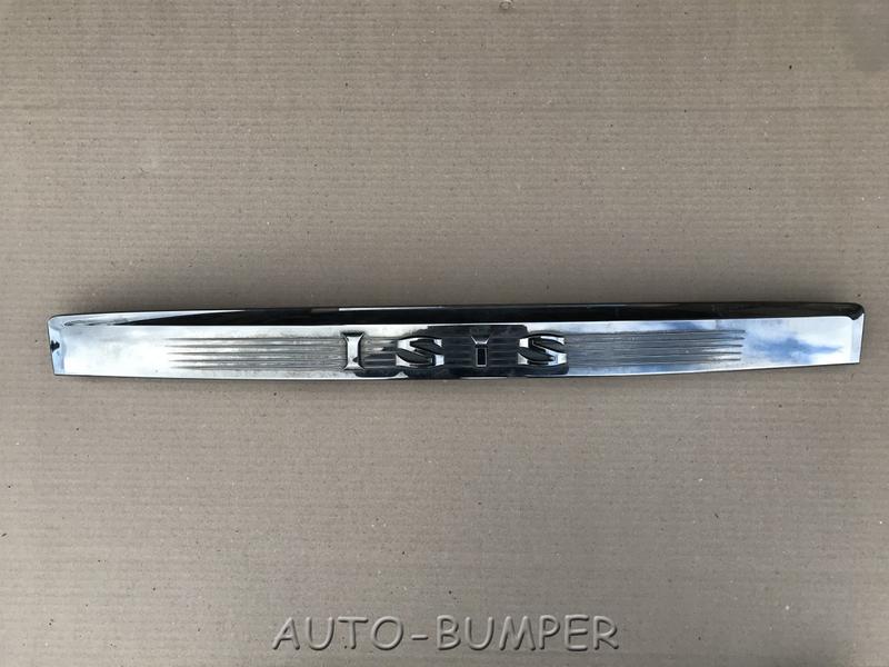 Toyota Isis  Молдинг крышки багажника 76801-44050 76801-44060 76801-44110 76801-44120