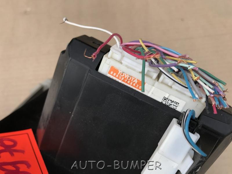 Toyota Isis ZGM11 Климат-контроль 88650-44430, 8865044430