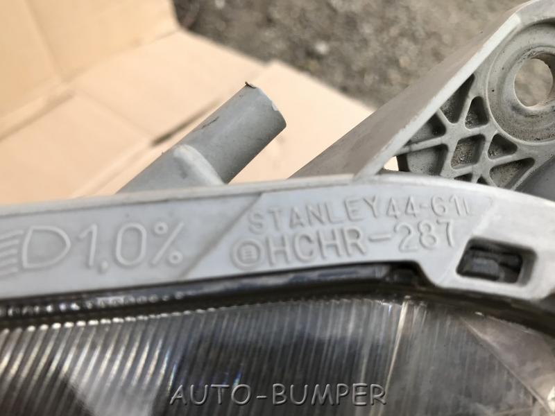 Toyota Isis 2004- Фара левая (Ксенон)  44-61L, 4461L 
