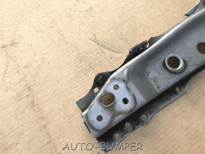 Toyota Yaris 2005- Панель передняя нижняя часть 530280D031, 530280D030
