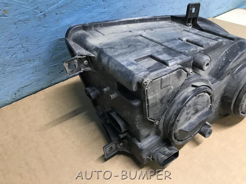VW Crafter 2006-2016 Галогеновая фара правая 2E1941016
