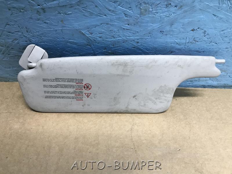 Renault Megane II 2002- Козырек солнцезащитный правый 8200246819
