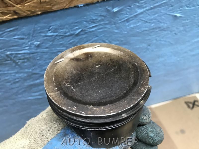 Volvo Поршень + шатун 31355860, 30731508