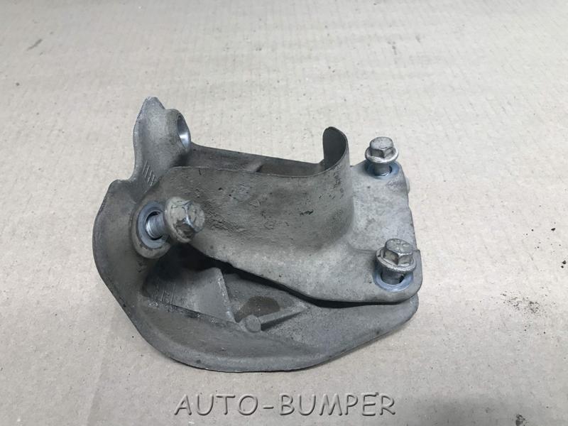 Volvo XC60 2008- Кронштейн редуктора 6G9N-4H473-EB, 6G9N4H473EB, 30713236