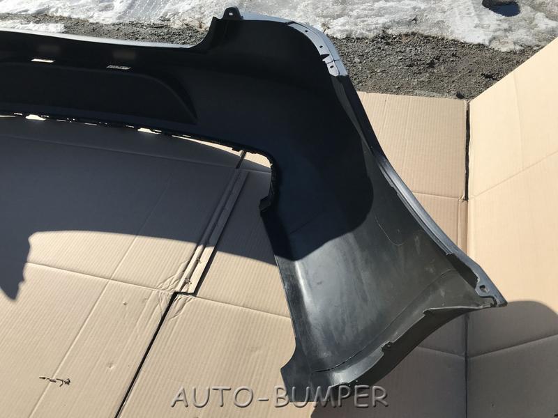 Skoda Superb Универсал 2009- Бампер задний  88070875702, 3T5807421
