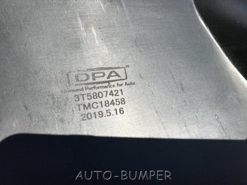 Skoda Superb Универсал 2009- Бампер задний  88070875702, 3T5807421