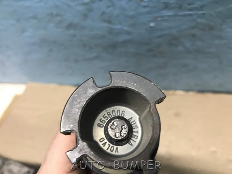 Volvo XC90 2002- Распредвал впускной 8670354 8658006
