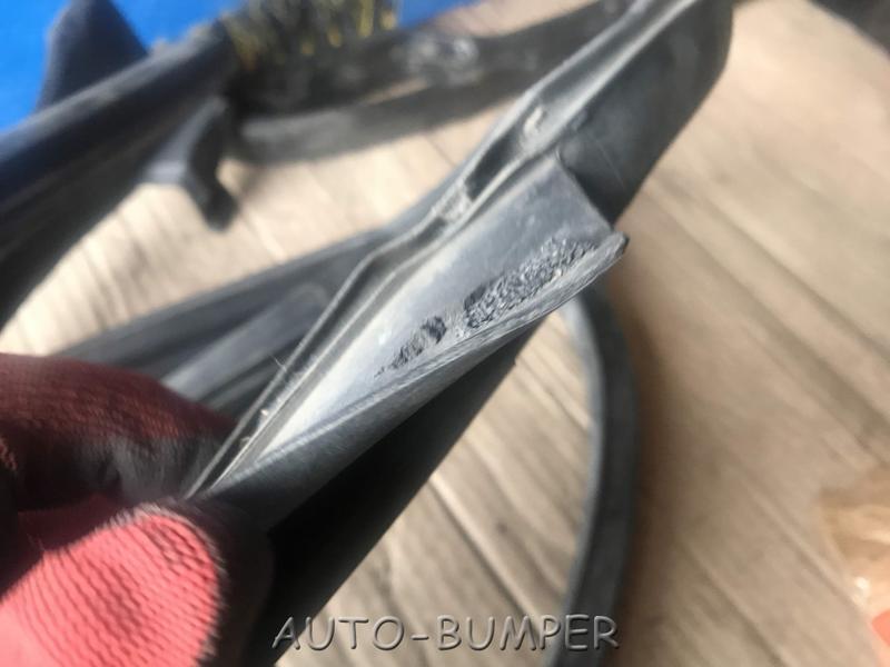 Toyota Land Cruiser (200) 2008- Уплотнитель двери, L 6231260141