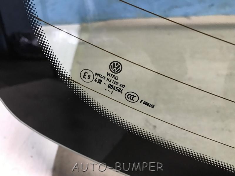 VW Jetta 2011- Стекло заднее 5CU845051