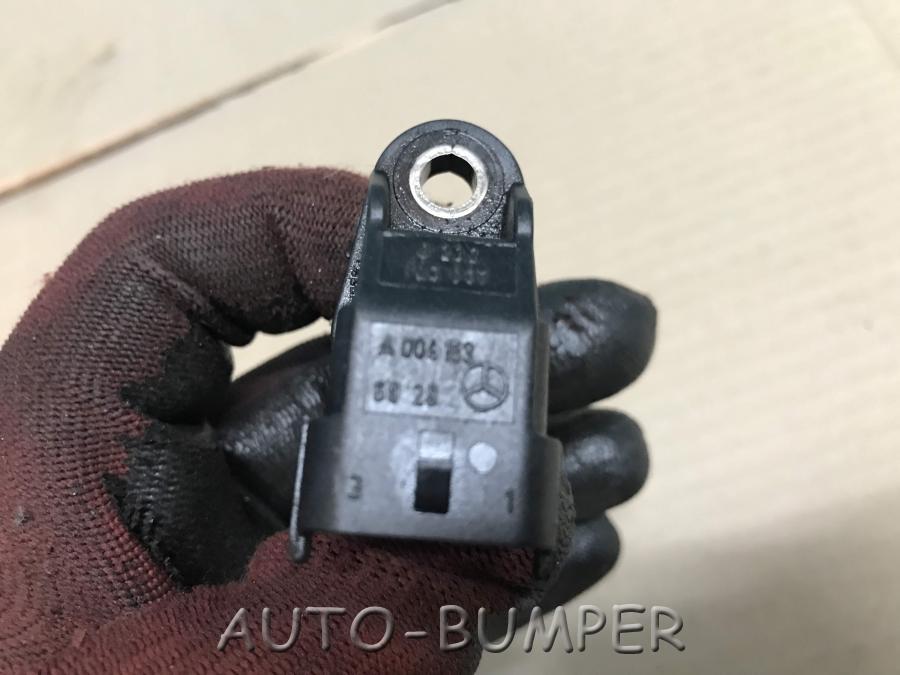 Датчик положения распредвала  A0041536928