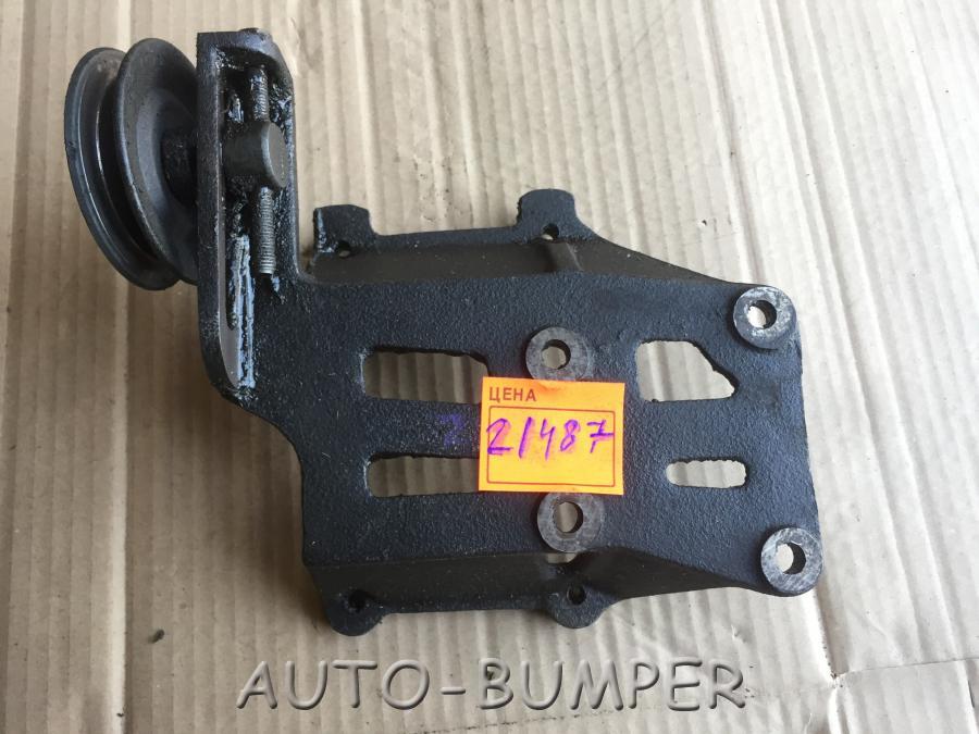 Daewoo Nexia N100 Кронштейн компрессора кондиционера  96353012 96180925