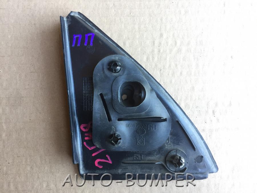Nexia N100 Накладка двери правая 90204223