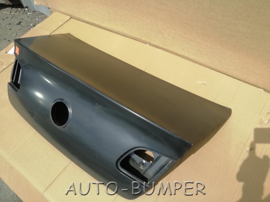 VW Passat B6 2005- Крышка багажника Новая 3C5827025H
