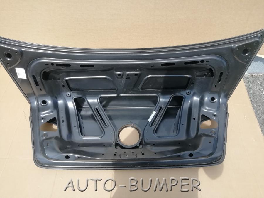 VW Passat B6 2005- Крышка багажника Новая 3C5827025H