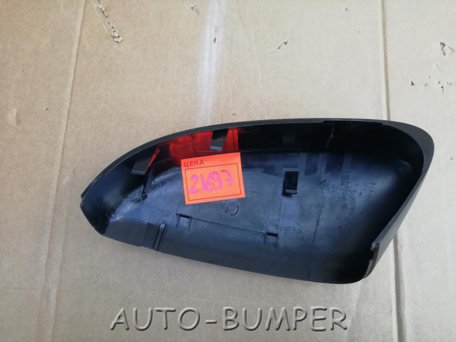 VW Polo SED RUS 2011- Накладка зеркала правая 5Z1857538B