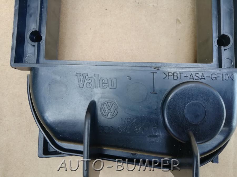VW Passat B6 2005- Крышка фары левая 3C0941607F