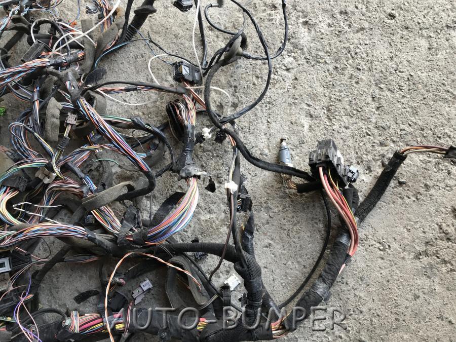Renault Megane 2 2003- Проводка салонная  8200216720B 8200545988 8200712565