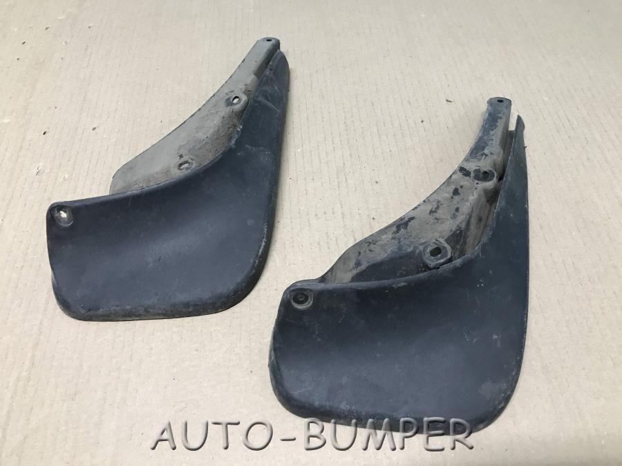 Volkswagen Polo 2001-2009 Брызговик задний правый 6Q0075101