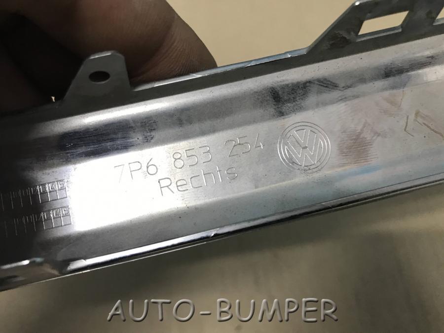 Молдинг переднего бампера правый 7P6853254