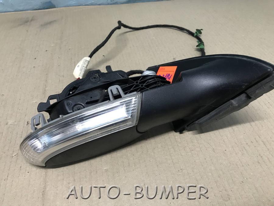 VW Golf 5 2004- Зеркало правое  1K5857934 1K1857502HE9B9