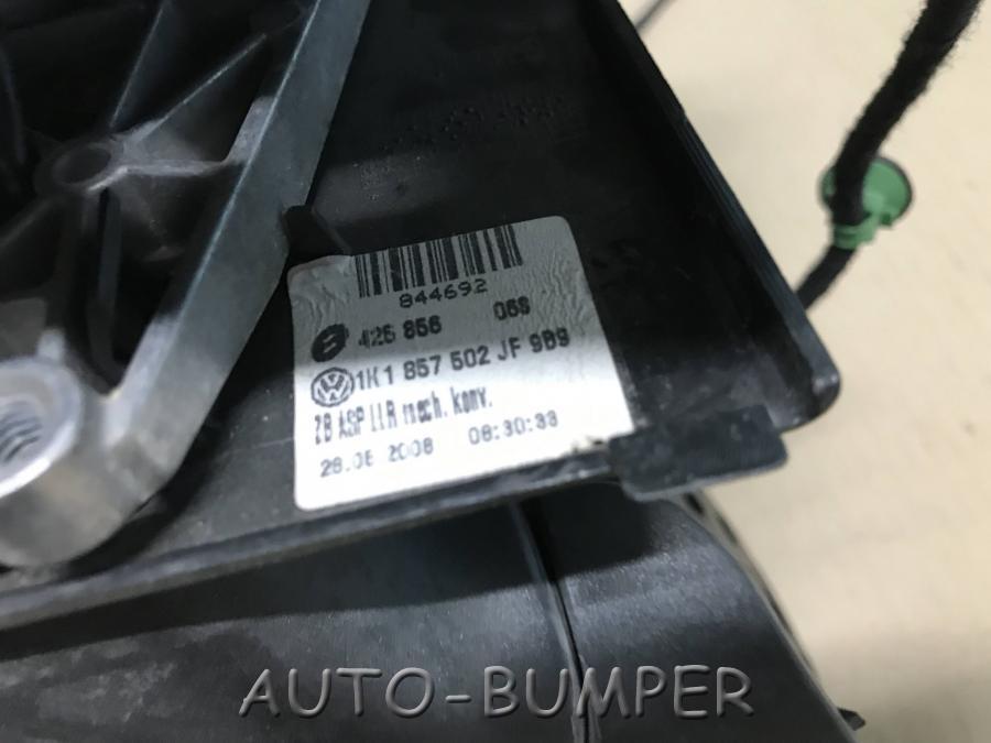 VW Golf V 2003- Зеркало правое  1K1857502 1K1857502JF9B9