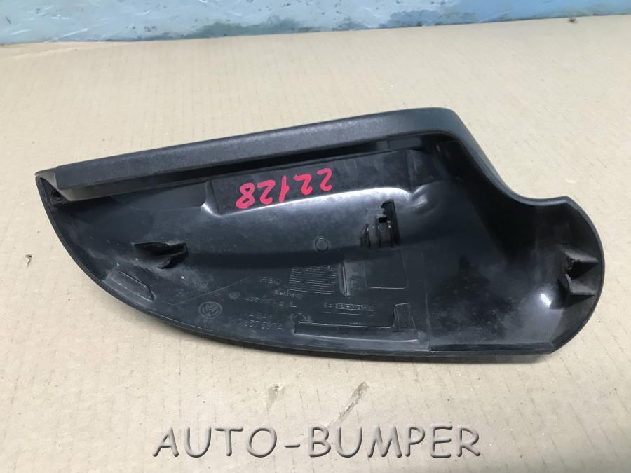 VW Golf Накладка зеркала левого 1K0857537A
