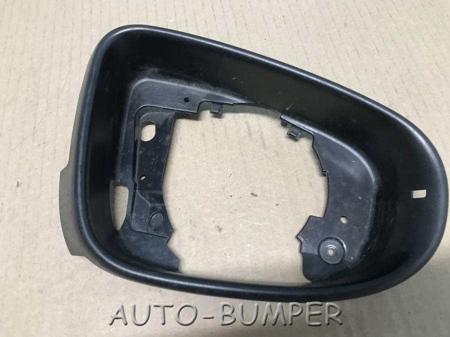 VW Golf 6 2009- Накладка зеркала правая 5K0857502CB9B9 5K0857502