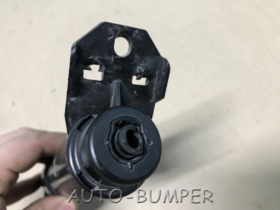VW Golf V 2003- Форсунка омывателя  1K5955978