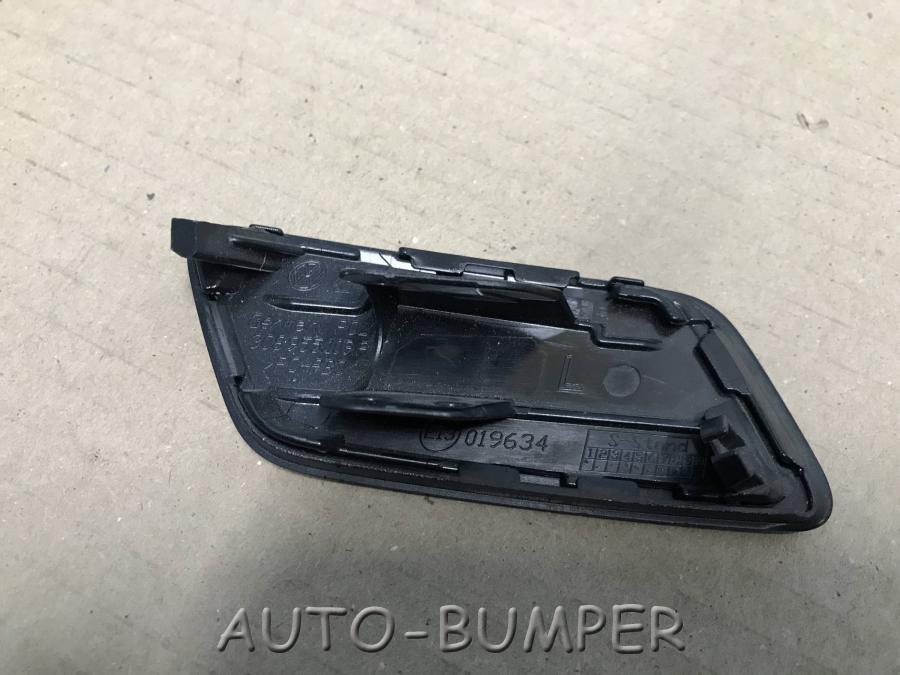 VW Passat CC 2008- Крышка форсунки омывателя левая 3C8955109A