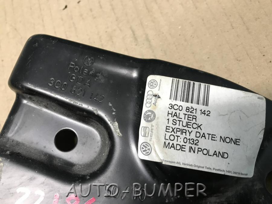 VW Passat B6 Кронштейн переднего крыла правый 3C0821142