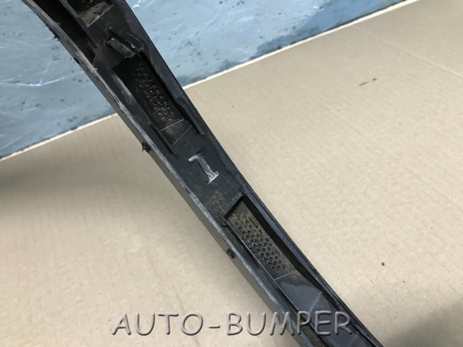 VW Touareg 2010- Накладка заднего крыла правая 7P6854820B 7P6854820B9B9