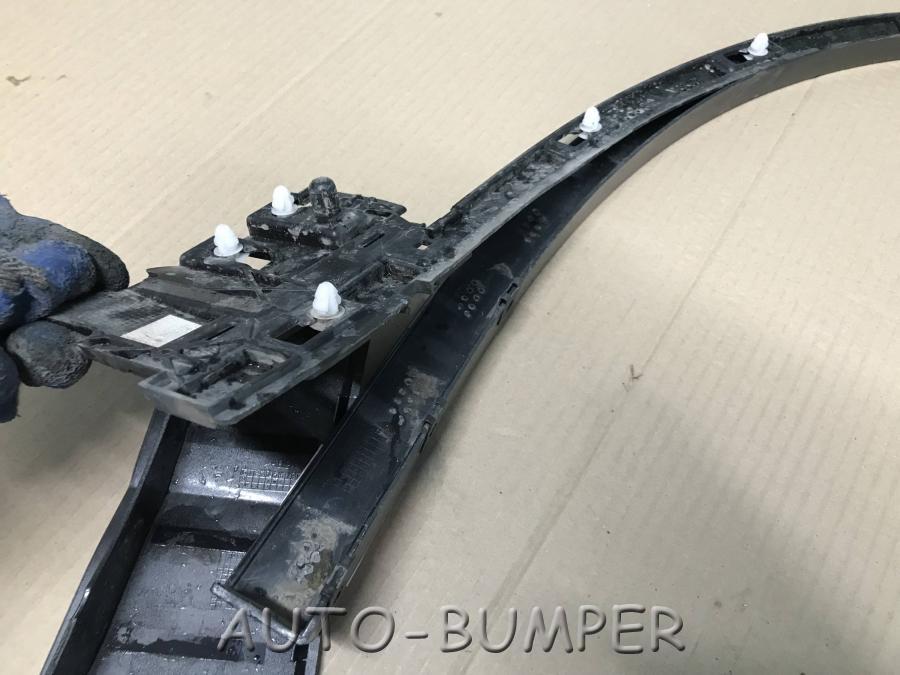 VW Touareg 3 (18-н. в) Накладка переднего крыла левого 760853717